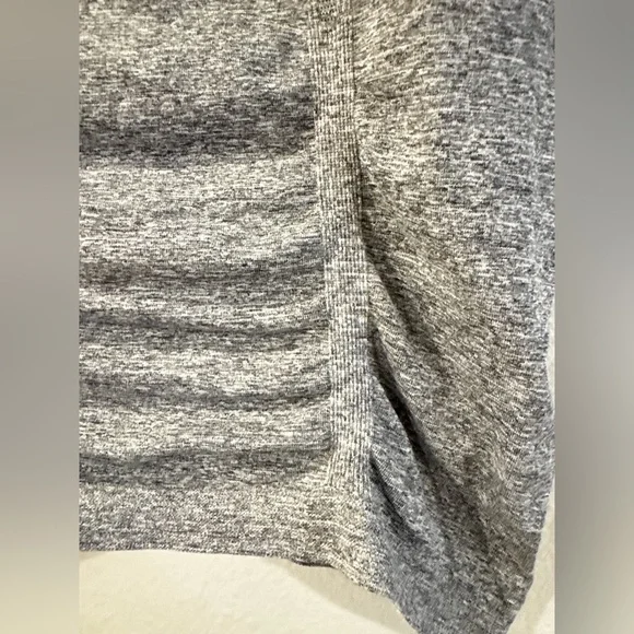 Athleta Seamless Tank size XS / Stretch Athletic Sleeveless Top XS/S - Picture 3 of 9